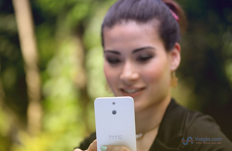 HTC One (E8) thiết kế vỏ nhựa