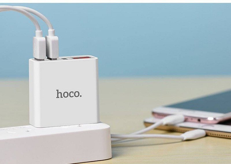 Cốc sạc 3 cổng Hoco C15 3A - màn hình LCD hiển thị điện áp 2