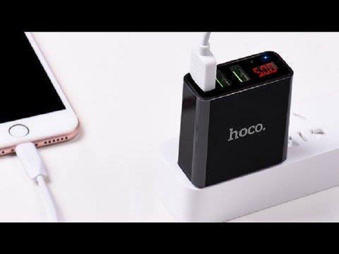 Cốc sạc 3 cổng Hoco C15 3A - màn hình LCD hiển thị điện áp 4