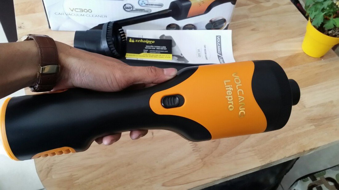 Máy hút bụi ô tô Volcano VC300 (Ảnh 1)