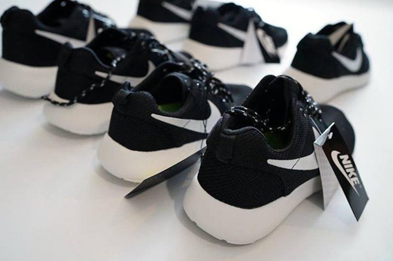 Giày Nike Roshe Run nữ 5