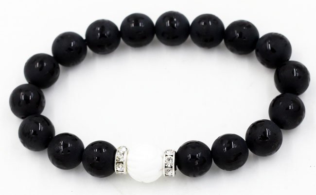 Chuỗi tay thạch anh đen khắc phật chú 10 ly msa110 (Ảnh 2)