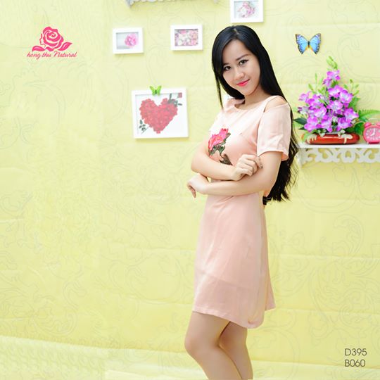 Đầm lụa khoét vai D395 B060 (Ảnh 2)