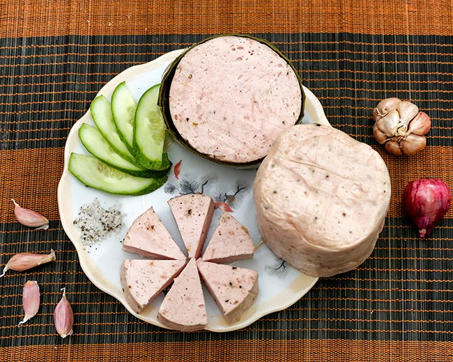 khuyen mai 500gr cha lua hue (loai 1) co so huong que - giao hang gia re khuyen mai 500gr cha lua hue (loai 1) co so huong que - giao hang gia re