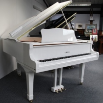 Piano Grand Yamaha G2B White