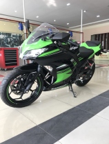 Motor Kawasaki Ninja 300 ABS 2017